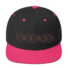 India - Lotus Chain Cap Black/ Neon Pink